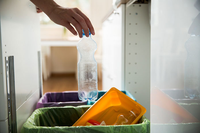 Pojemniki do recyklingu śmieci pomogą w segregacji odpadów